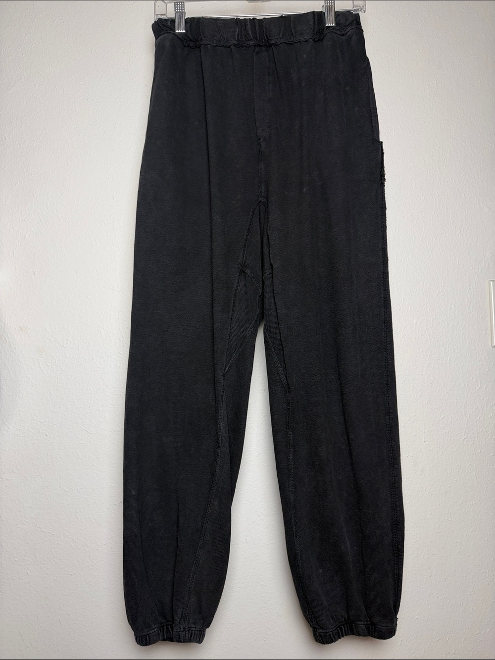 Mustard Seed Black Elastic-Waist Jogger Pants
